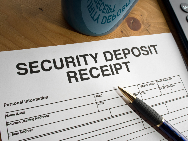 How to Handle Security Deposits Legally in Crestview, Florida